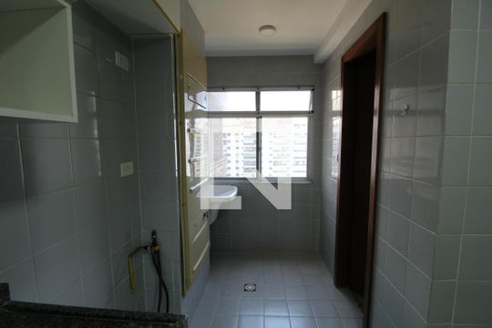 Área de serviço de apartamento à venda com 2 quartos, 82m² em Barra da Tijuca, Rio de Janeiro