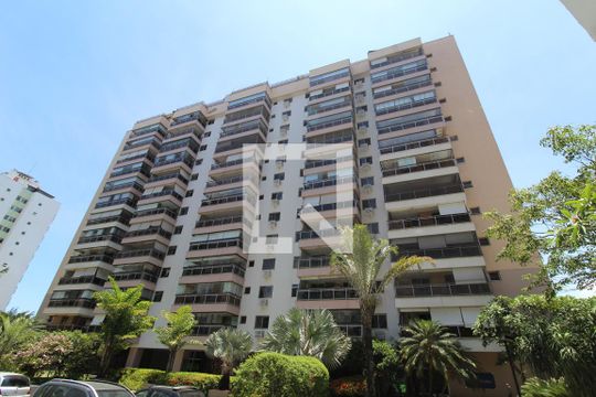 Fachada de apartamento à venda com 2 quartos, 82m² em Barra da Tijuca, Rio de Janeiro