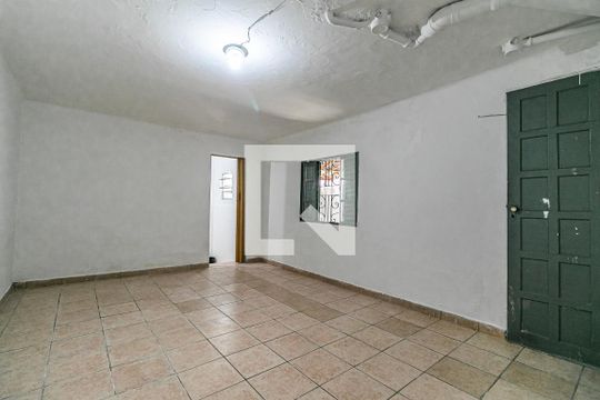 Sala / Dormitório de casa para alugar com 1 quarto, 80m² em Penha de França, São Paulo