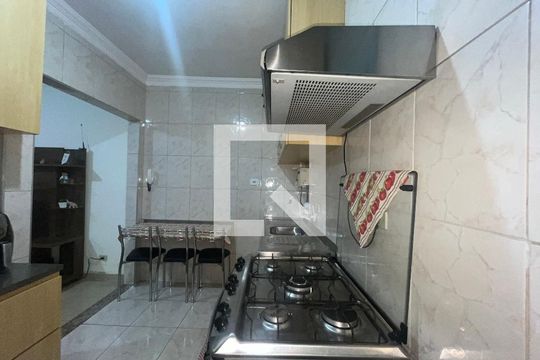Cozinha 1 de casa à venda com 5 quartos, 200m² em Burgo Paulista, São Paulo