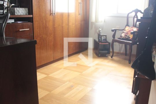 Quarto 5 de apartamento para alugar com 4 quartos, 148m² em Vila Suzana, São Paulo