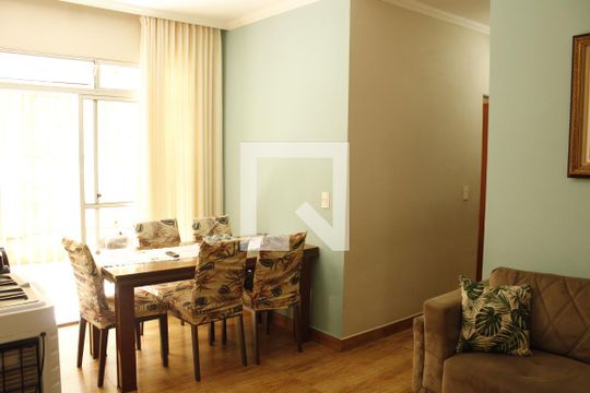 Sala de apartamento à venda com 3 quartos, 73m² em Ressaca, Contagem