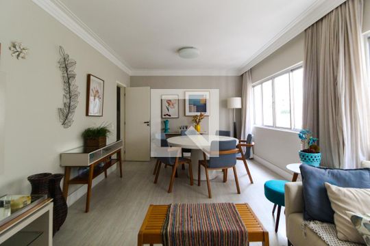 Apartamento à venda com 3 quartos, 125m² em Cerqueira César, São Paulo