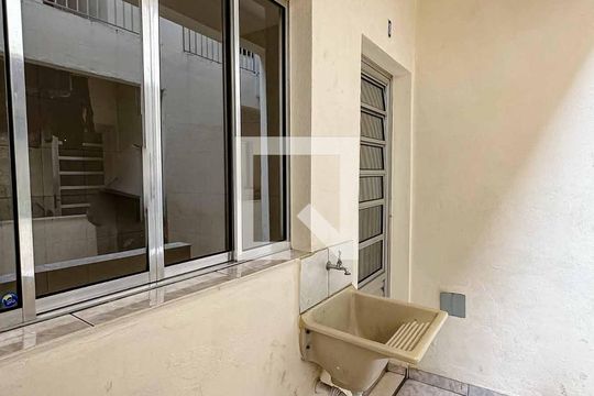 Área de Serviço de apartamento para alugar com 1 quarto, 40m² em Parque Peruche, São Paulo