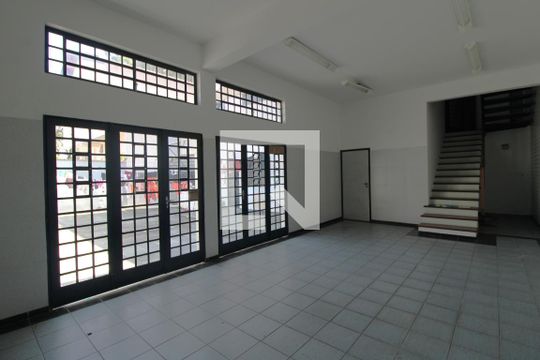 Salão de casa de condomínio à venda com 4 quartos, 350m² em Jardim Los Angeles, São Paulo