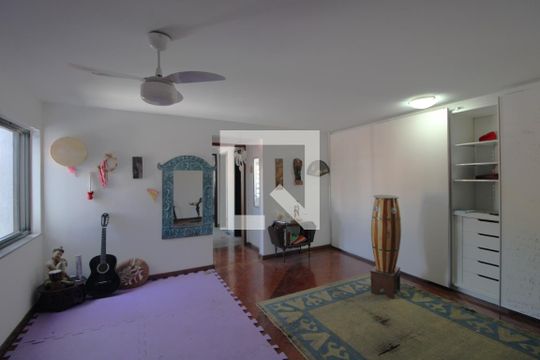 Suíte 1 de casa de condomínio à venda com 4 quartos, 350m² em Jardim Los Angeles, São Paulo
