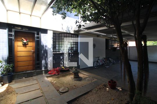 Fachada de casa de condomínio à venda com 4 quartos, 350m² em Jardim Los Angeles, São Paulo