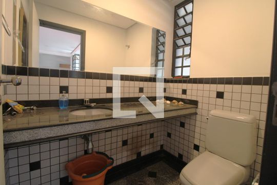 Lavabo de casa de condomínio à venda com 4 quartos, 350m² em Jardim Los Angeles, São Paulo