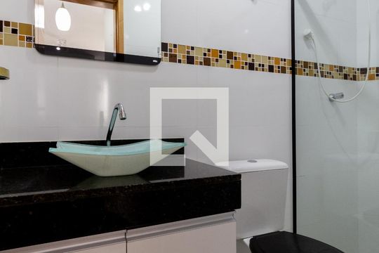 Banheiro de apartamento para alugar com 2 quartos, 40m² em Penha de França, São Paulo