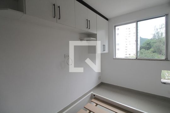 Quarto 2 de apartamento para alugar com 2 quartos, 58m² em Curicica, Rio de Janeiro