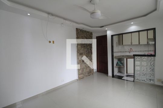 Sala de apartamento para alugar com 2 quartos, 58m² em Curicica, Rio de Janeiro