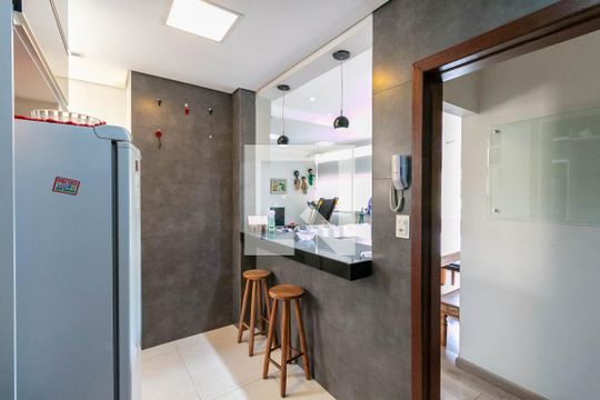 Cozinha e Área de Serviço de apartamento à venda com 3 quartos, 120m² em São Pedro, Belo Horizonte
