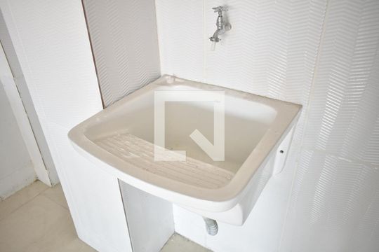 Área de Serviço de casa para alugar com 2 quartos, 116m² em Campo Grande, Rio de Janeiro