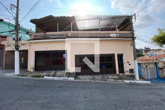 Fachada de casa para alugar com 3 quartos, 483m² em Vila Londrina, São Paulo