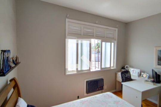 quarto 1 de casa à venda com 7 quartos, 360m² em Taquara, Rio de Janeiro
