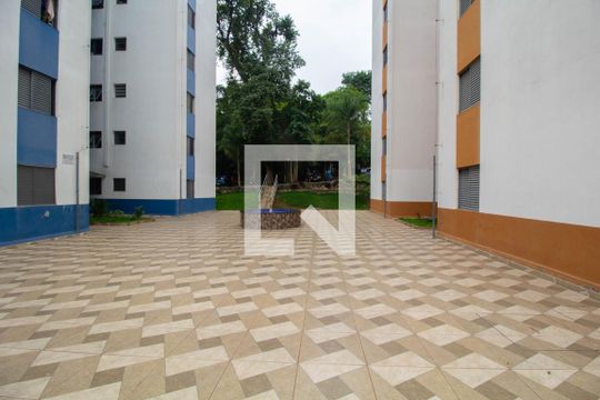Área comum de apartamento à venda com 2 quartos, 42m² em Vila Carmosina, São Paulo
