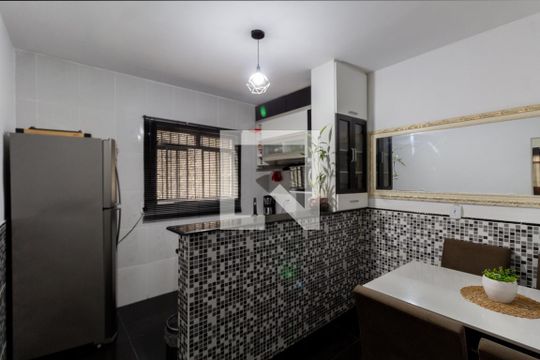 Cozinha de casa para alugar com 3 quartos, 96m² em Jardim Lisboa, São Paulo