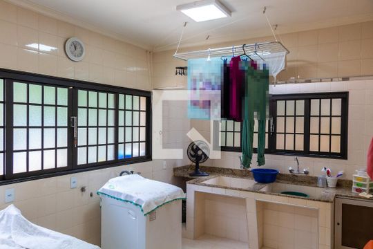 Área de serviço de casa à venda com 5 quartos, 611m² em Parque das Universidades, Campinas