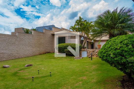Área comum de casa à venda com 5 quartos, 611m² em Parque das Universidades, Campinas
