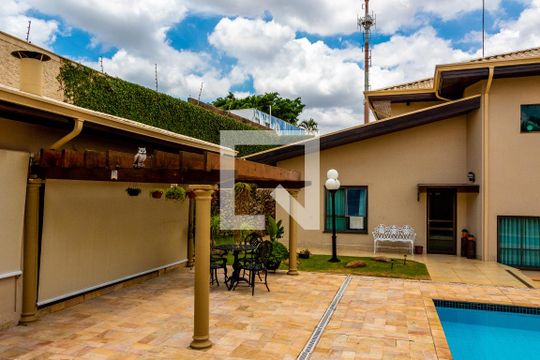 Área comum de casa à venda com 5 quartos, 611m² em Parque das Universidades, Campinas