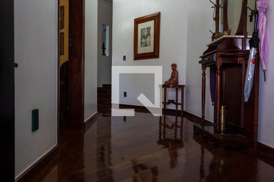 Corredor de casa à venda com 5 quartos, 611m² em Parque das Universidades, Campinas