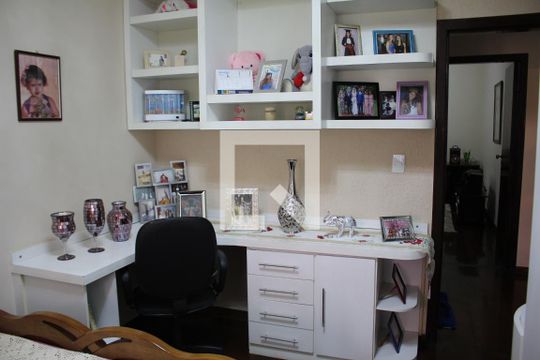 Quarto 1 de casa à venda com 5 quartos, 420m² em Eldorado, Contagem