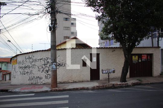 Fachada de casa à venda com 5 quartos, 420m² em Eldorado, Contagem