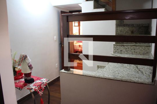 Corredor de casa à venda com 5 quartos, 420m² em Eldorado, Contagem