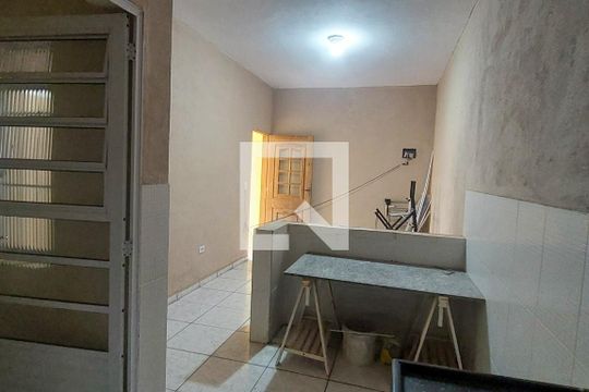 Cozinha de casa para alugar com 2 quartos, 50m² em Jardim Suzanopolis, Suzano