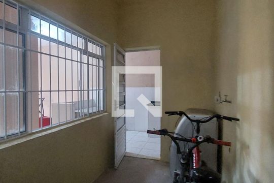 Área de Serviço de casa para alugar com 2 quartos, 50m² em Jardim Suzanopolis, Suzano