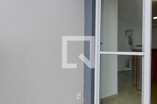 Varanda da Sala de apartamento à venda com 3 quartos, 69m² em Vila Augusta, Guarulhos