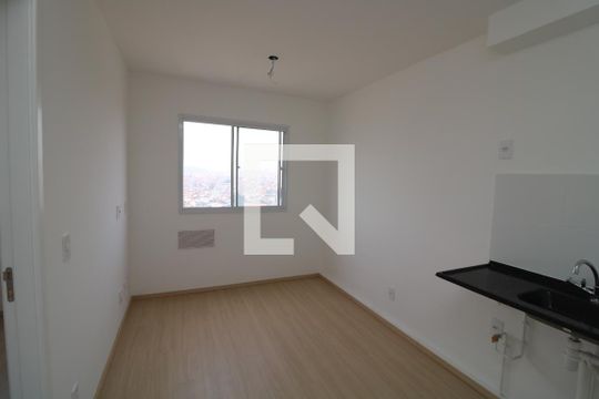 Apartamento para alugar com 1 quarto, 24m² em Cidade Satélite Santa Bárbara, São Paulo