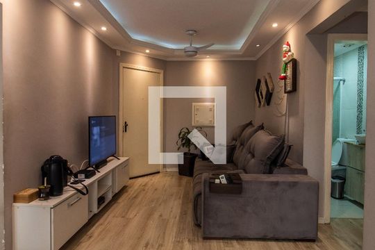 Sala de apartamento à venda com 3 quartos, 70m² em Vila Nova, Porto Alegre
