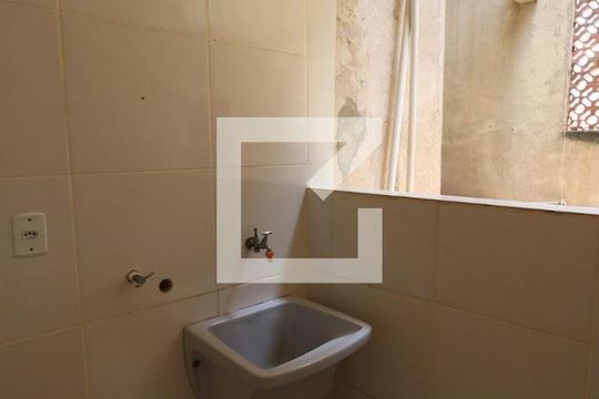 Área de Serviço de apartamento para alugar com 2 quartos, 62m² em Patronato, São Gonçalo