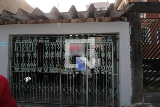Fachada de casa à venda com 3 quartos, 130m² em Vila Carrao, São Paulo