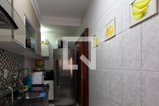 Cozinha de casa de condomínio à venda com 2 quartos, 88m² em Irajá, Rio de Janeiro