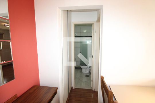 Corredor de apartamento para alugar com 1 quarto, 48m² em Méier, Rio de Janeiro