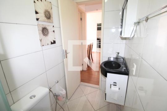 Banheiro de apartamento para alugar com 1 quarto, 48m² em Méier, Rio de Janeiro