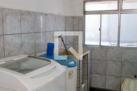 Lavanderia de casa à venda com 7 quartos, 372m² em Bela Vista, Osasco