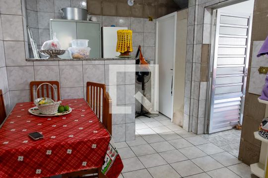 Cozinha de casa à venda com 7 quartos, 372m² em Bela Vista, Osasco