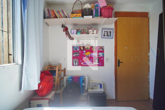 Quarto 1 de apartamento para alugar com 2 quartos, 48m² em Arroio da Manteiga, São Leopoldo