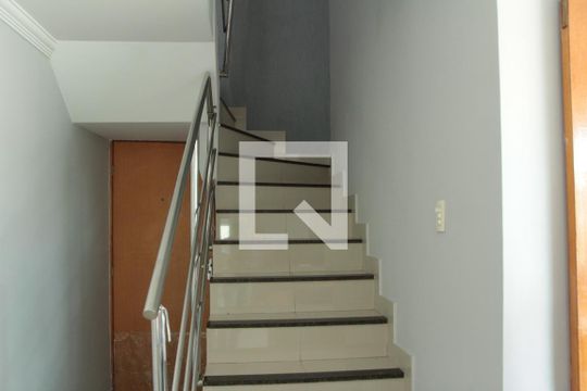 escada de apartamento à venda com 3 quartos, 130m² em Castelo, Belo Horizonte