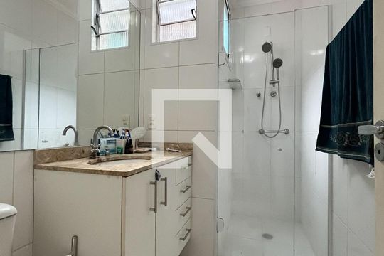Banheiro  de casa à venda com 3 quartos, 120m² em Vila Santa Catarina, São Paulo