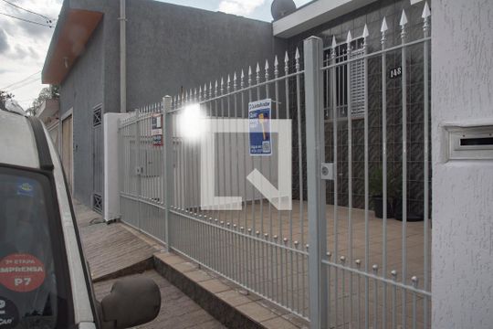 Frente de casa à venda com 2 quartos, 100m² em Parque Imperial, São Paulo