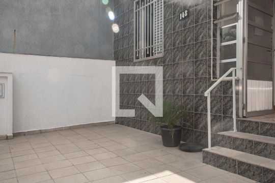 Garagem de casa à venda com 2 quartos, 100m² em Parque Imperial, São Paulo