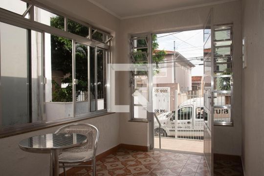 Antessala de casa à venda com 2 quartos, 100m² em Parque Imperial, São Paulo