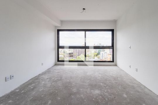 Sala/Quarto de kitnet/studio à venda com 1 quarto, 29m² em Petrópolis, Porto Alegre