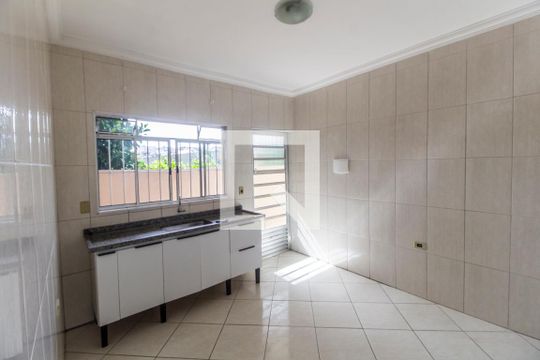 Casa para alugar com 2 quartos, 50m² em Vila Lourdes, Barueri