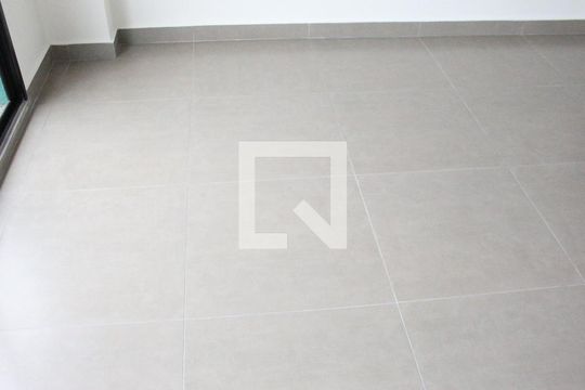 Sala / Quarto de kitnet/studio para alugar com 1 quarto, 28m² em Jardim São Paulo, São Paulo