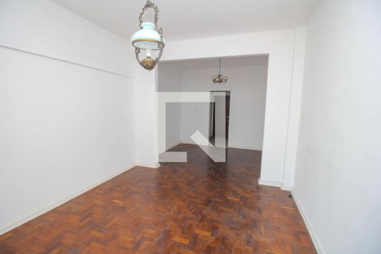 Quarto de kitnet/studio para alugar com 1 quarto, 40m² em Centro, Rio de Janeiro